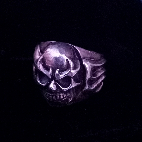 SUBSTANTIAL Sterling Silver Skull Ring VINTAGE